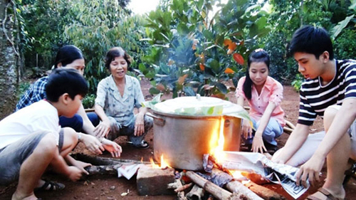 Gìn giữ mâm cỗ cổ truyền ngày Tết